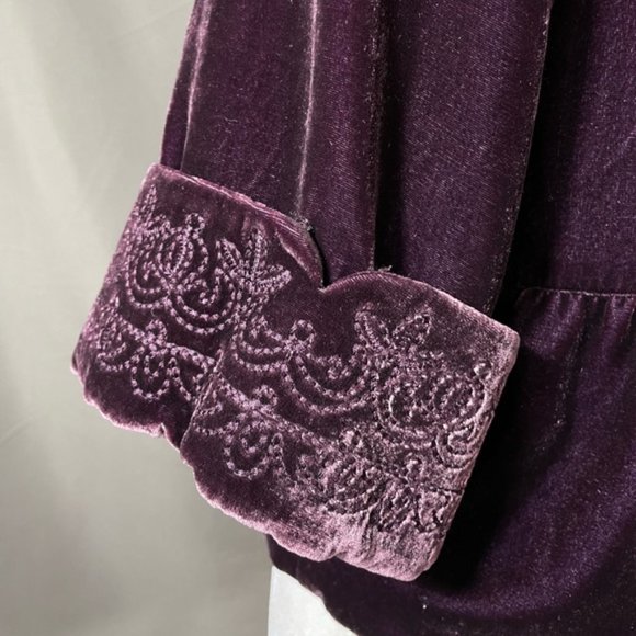 Super Soft Velvet Victorian Rayon Silk Embroidered Collar and Cuffs - Tahari -4 - Picture 7 of 10